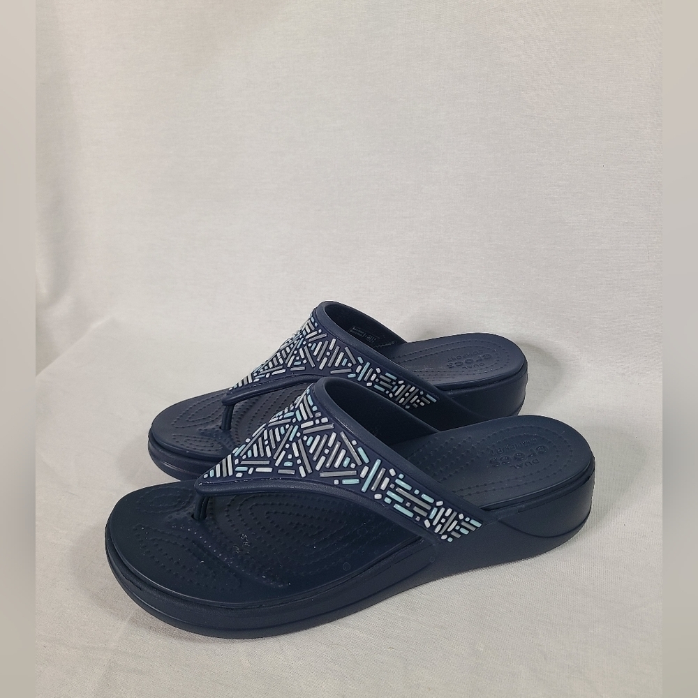 Crocs Women's Monterey Beaded Navy Blue Wedge Flip Flop Sandals Size 9